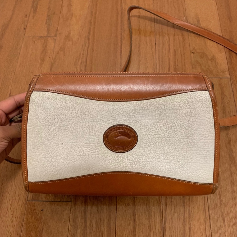 DOONEY & BURKE Vintage Crossbody